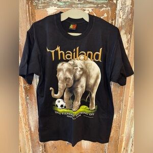 Joli Golf Thai Elephant Soccer T-Shirt Size  Large Thailand